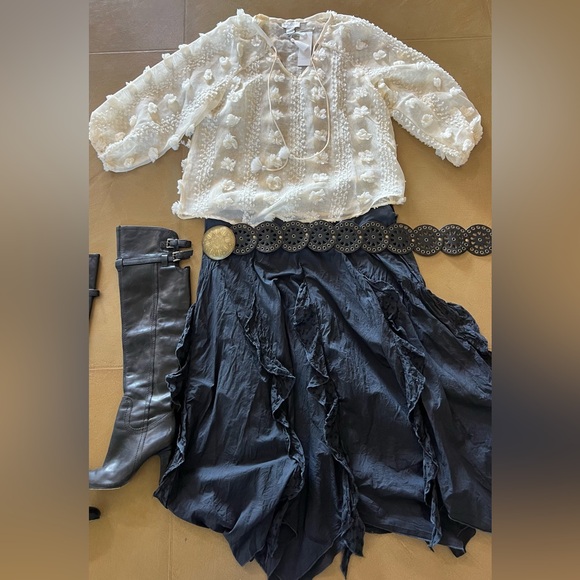 Calypso St. Barth Semi Sheer Pom Embroidered Blouse - Picture 4 of 7